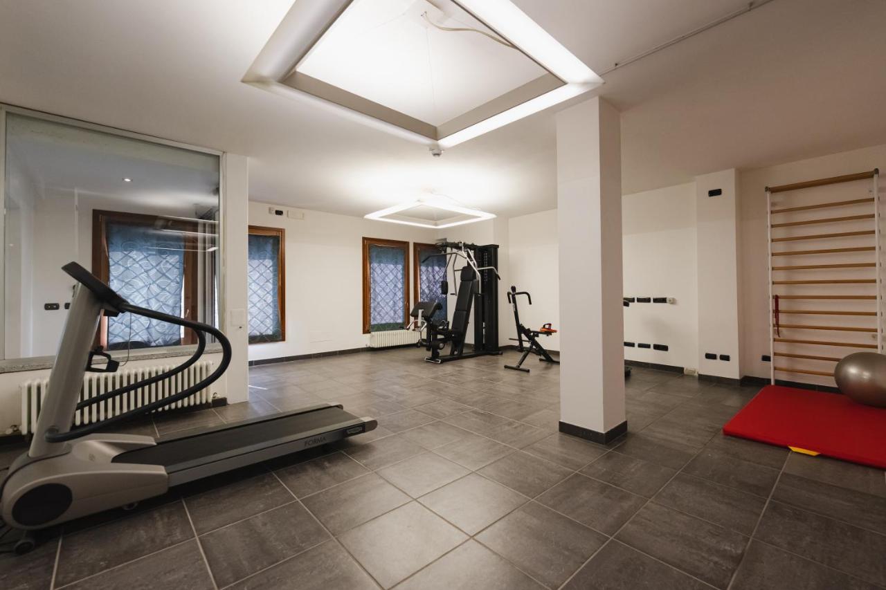 Parini Hotel Bosisio Parini Exteriör bild